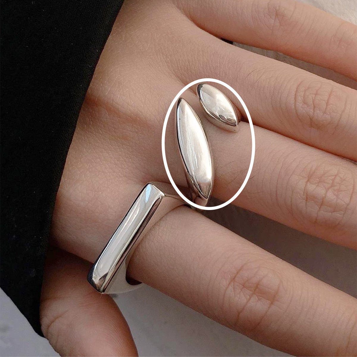 Women's Retro Fashion Chain Glossy Wide Ring