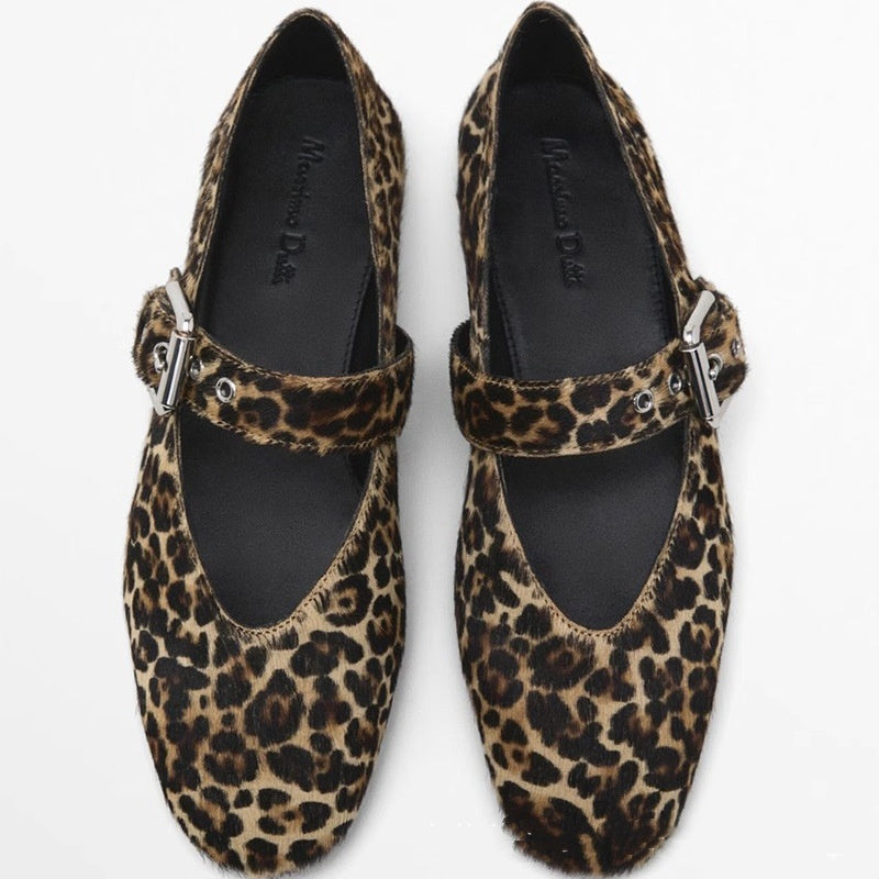 Women's Comfortable Leather Buckle Decorative Casual Shoes