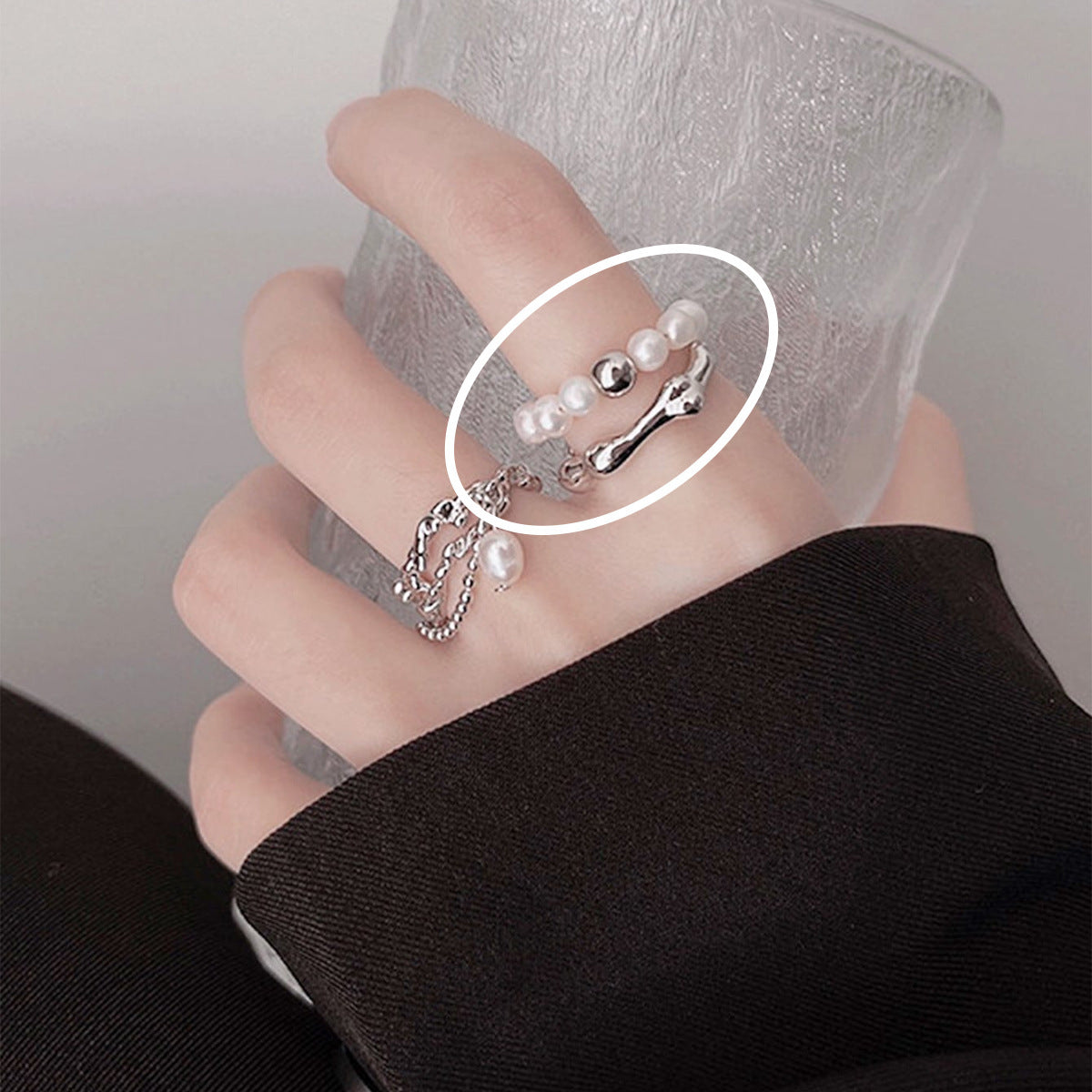 Women's Retro Fashion Chain Glossy Wide Ring