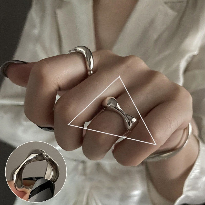 Women's Retro Fashion Chain Glossy Wide Ring