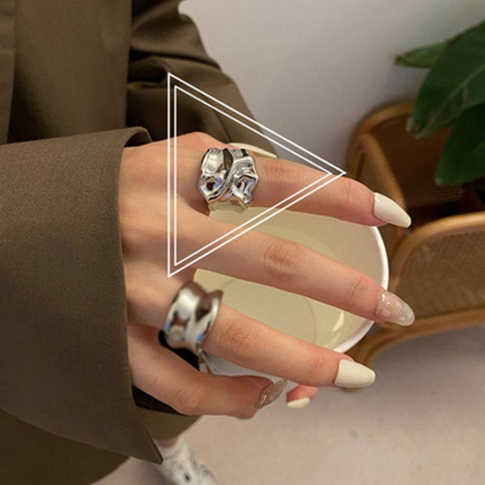 Women's Retro Fashion Chain Glossy Wide Ring