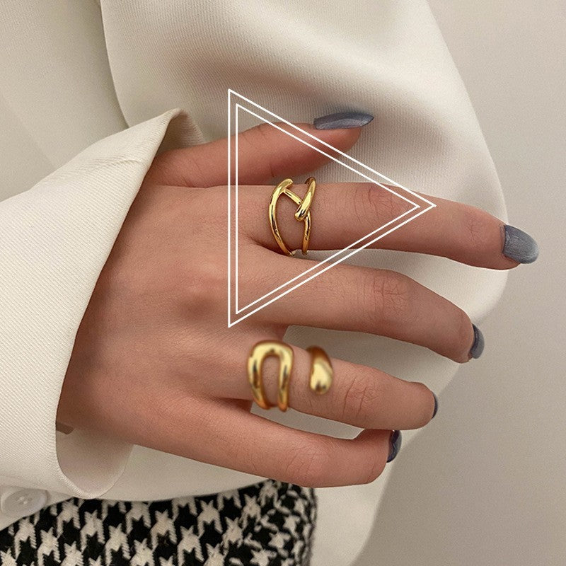 Women's Retro Fashion Chain Glossy Wide Ring