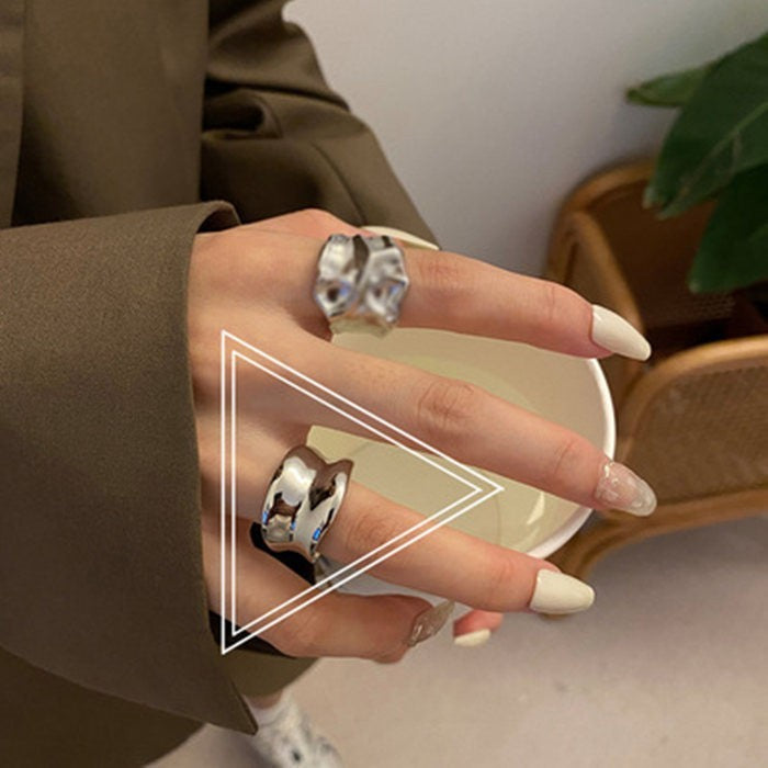 Women's Retro Fashion Chain Glossy Wide Ring