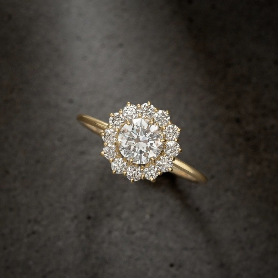 Women's Zircon Ring Alloy Inlaid