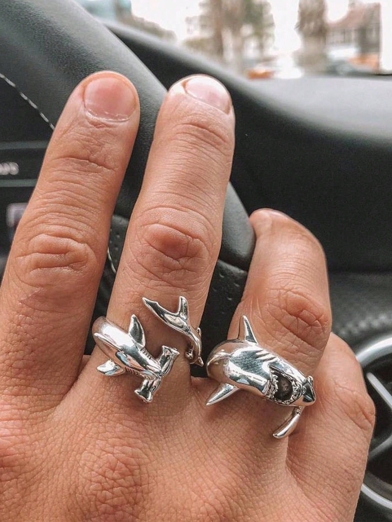 Women's Retro Fashion Chain Glossy Wide Ring