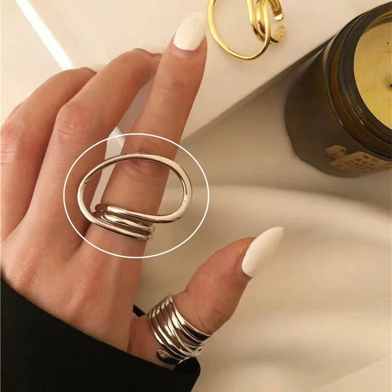 Women's Retro Fashion Chain Glossy Wide Ring