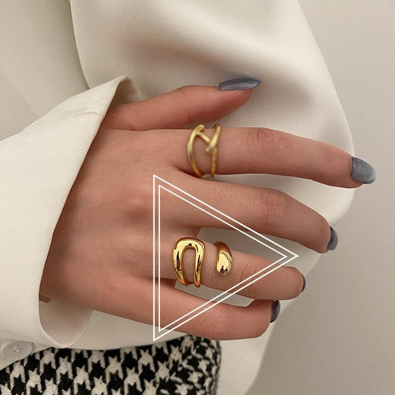 Women's Retro Fashion Chain Glossy Wide Ring