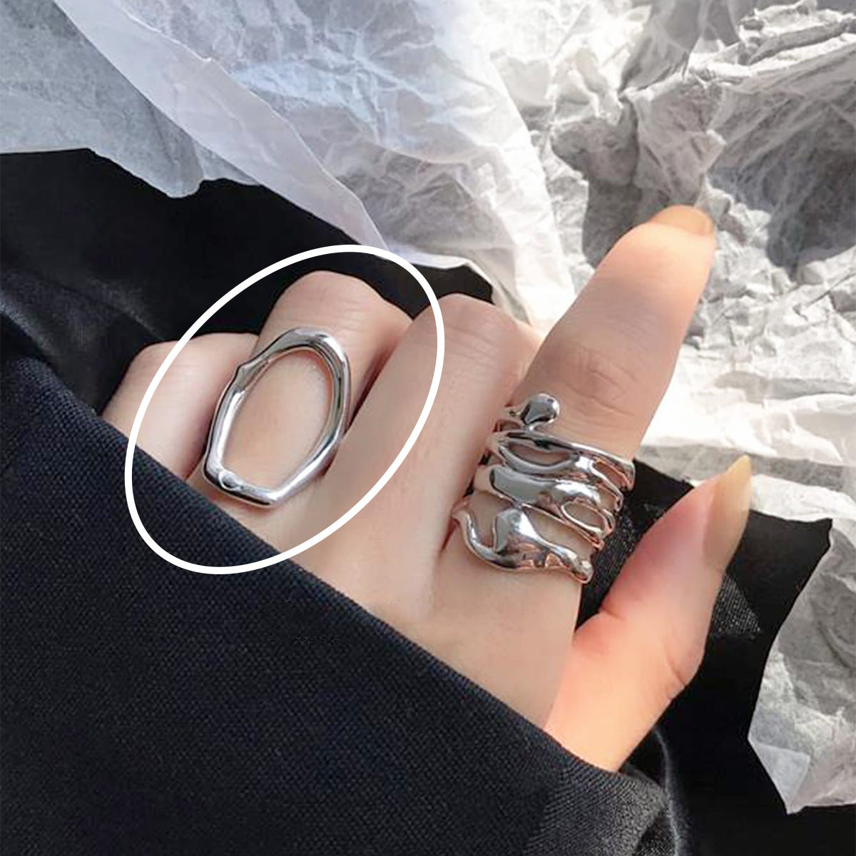 Women's Retro Fashion Chain Glossy Wide Ring
