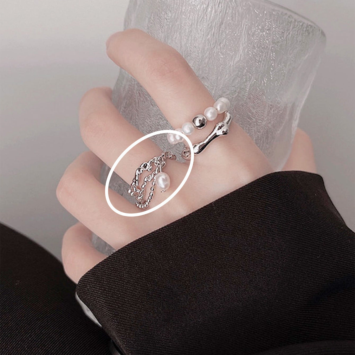 Women's Retro Fashion Chain Glossy Wide Ring